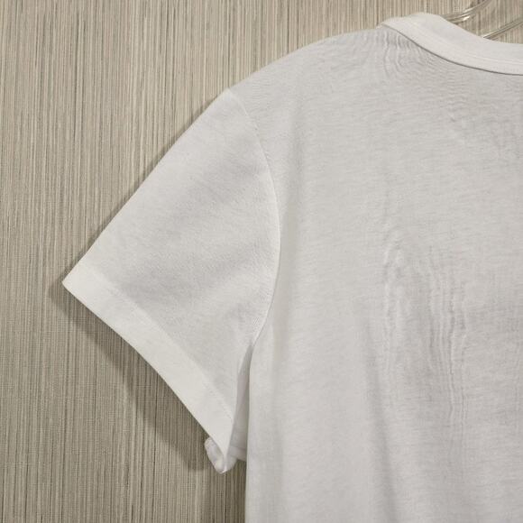 New Era Keebler elf holding a fudge striped cookie short sleeve graphic t-shirt - Picture 7 of 9